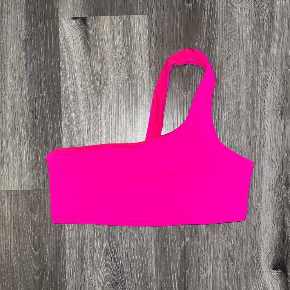 Alo Yoga hot pink sports bra